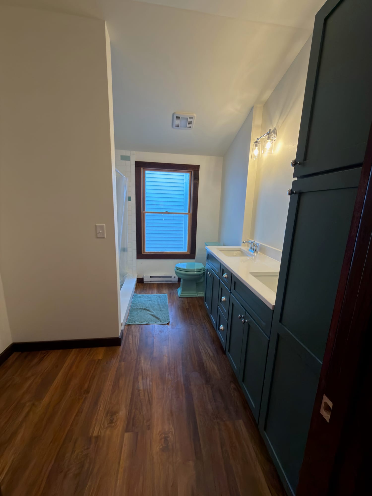 Bathroom Whitefish Bay — photo 2